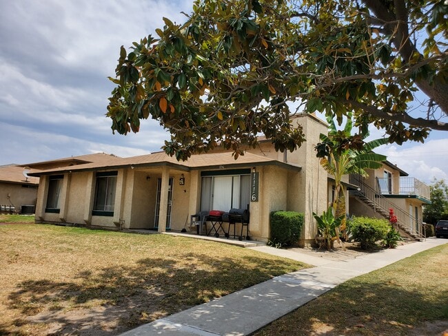 1116 Oxford Dr Unit D