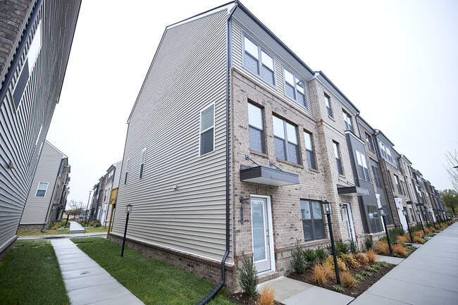 Photo - 10119 Blue Wing Ln Townhome