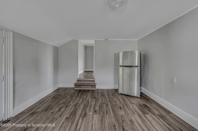 Photo - 301 N Bromley Ave