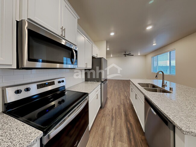 19314 16th Ave Ct E