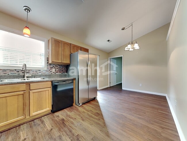 Photo - 617 Drakewood Rd