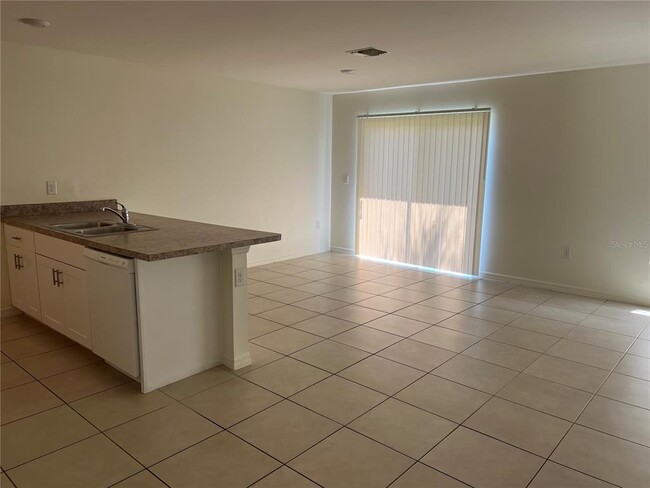 Photo - 1042 Bounds St