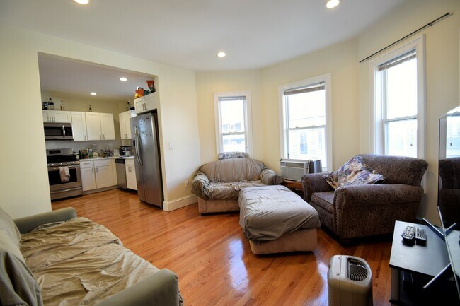 Photo - 9 Winter Hill Rd Unit 1