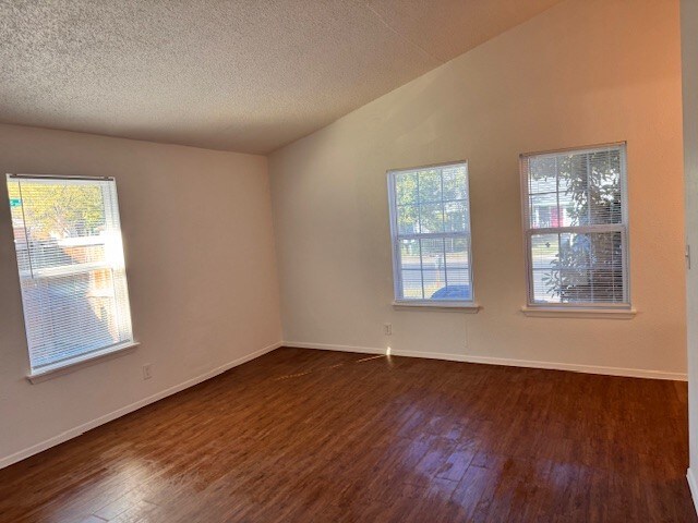 Photo - 309 Flournoy Dr Unidad B