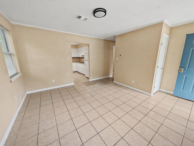 1007 Winton Ave Unit A