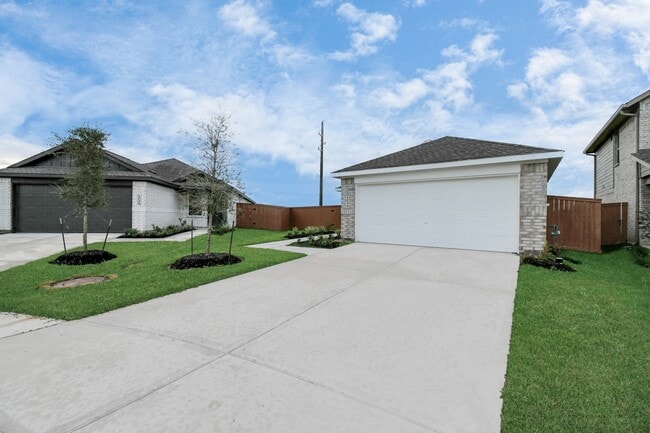 Photo - 1034 Gentle Nook Dr House