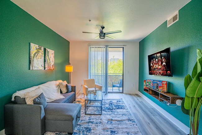 Building Photo - 6610 N 93rd Ave Unit ID1263196P Rental