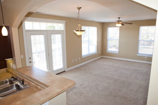 Breakfast Bar & Living Room - City Flats Renwick