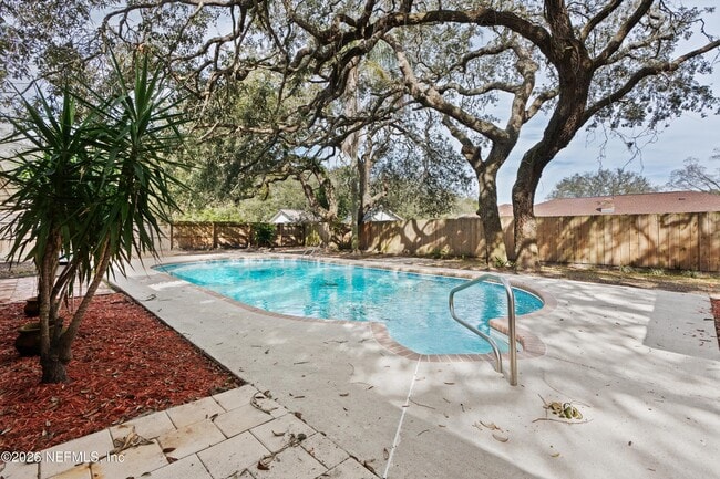Photo - 2619 Grafton Dr