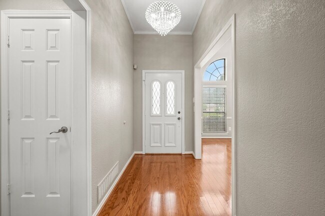 Photo - 1802 Campbell Trail