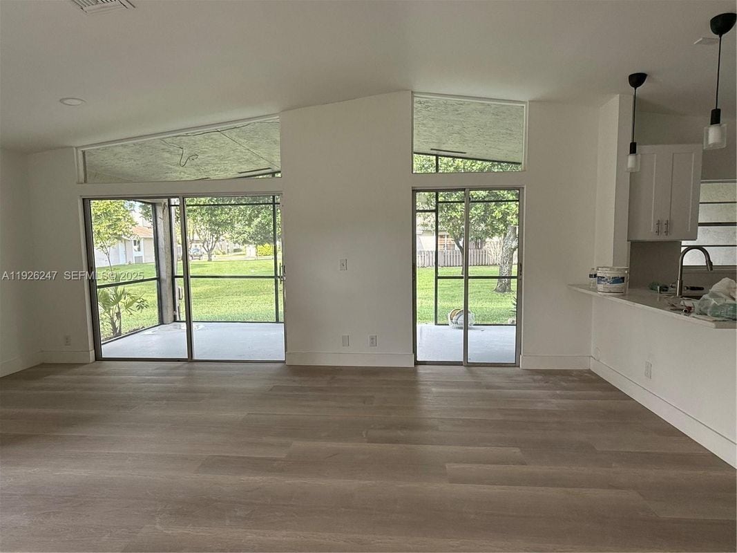 Photo - 15749 Woodgate Ct