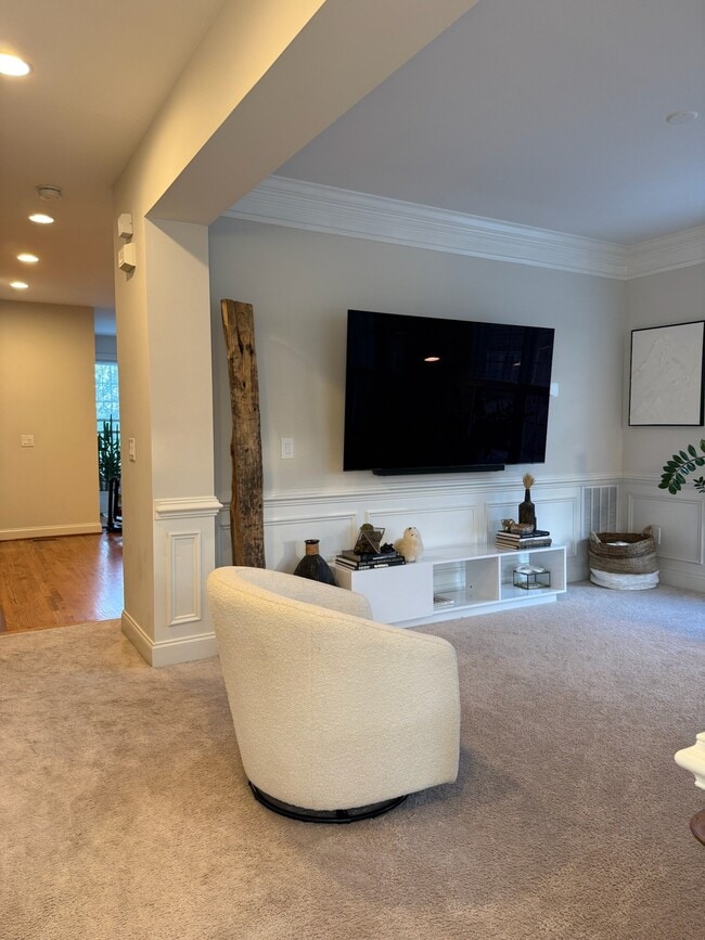 Photo - 6933 Stanwick Square