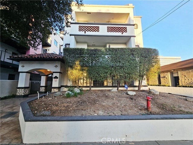 Photo - 156 S Oak Knoll Ave Unidad 209