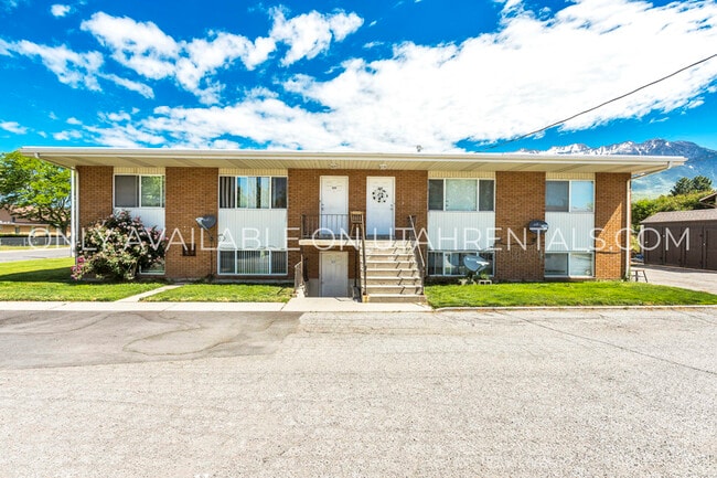 Building Photo - 522 N 200 E Rental