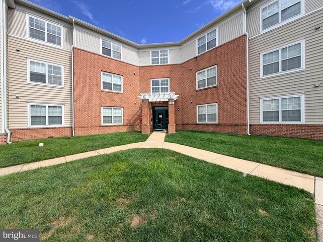 Building Photo - 306 Gatehouse Ln Unit I