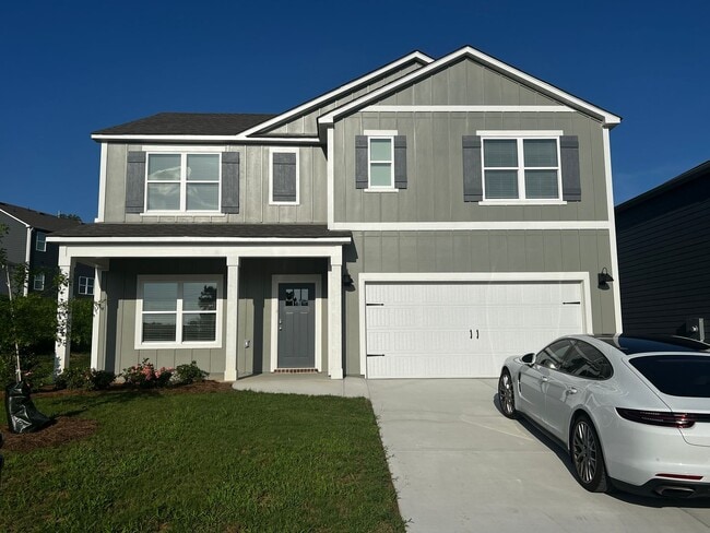 Photo - Rosser Farms | 5BR / 3BA | 2,511 SF | 2-Car Garage | Modern Open Floor Plan