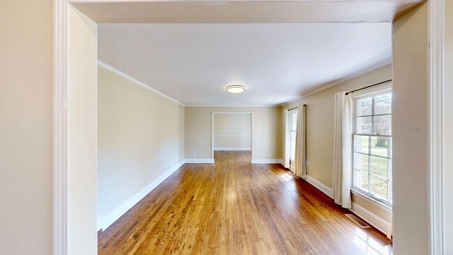 Photo - 6821 View Way Dr