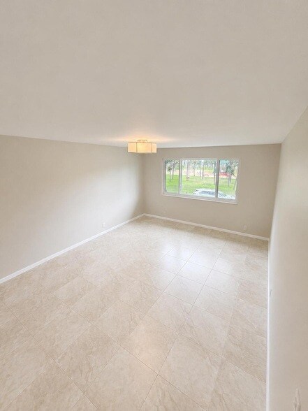 Photo - 421 S Lakeside Dr Unit 7