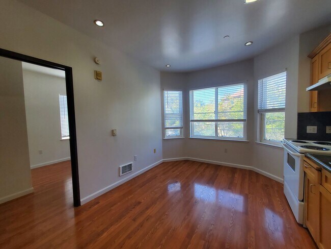 805 Rutland-