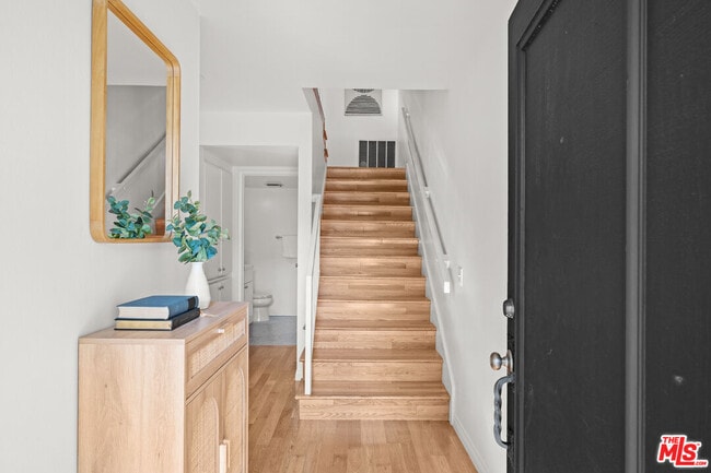 Photo - 1758 Palisades Dr