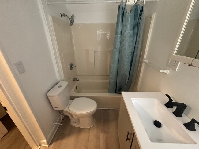 Photo - 3650 Lakefield Dr