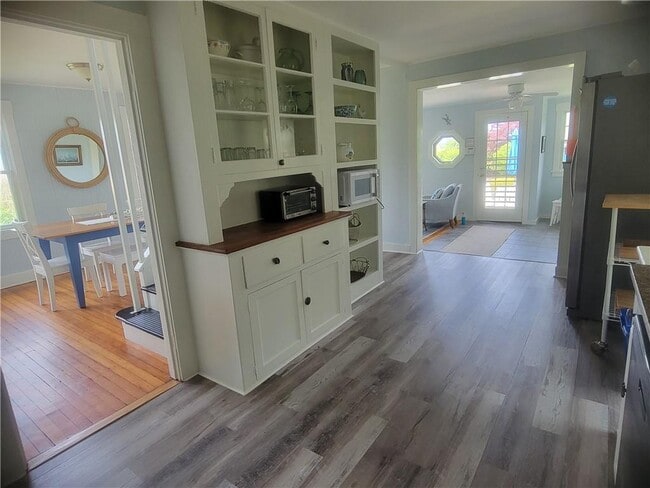 Photo - 9 Pasadena Ave