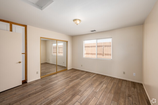 2BR, 1.5BA - 868SF - Primary Bedroom