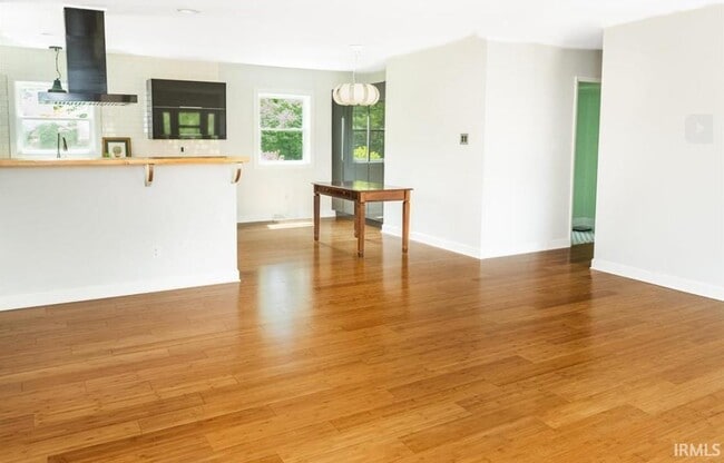 Photo - 1416 E Clairmont Pl