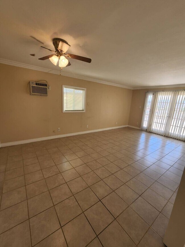 Photo - 5903 Bagley Ave Unit 5907 Bagley Ave