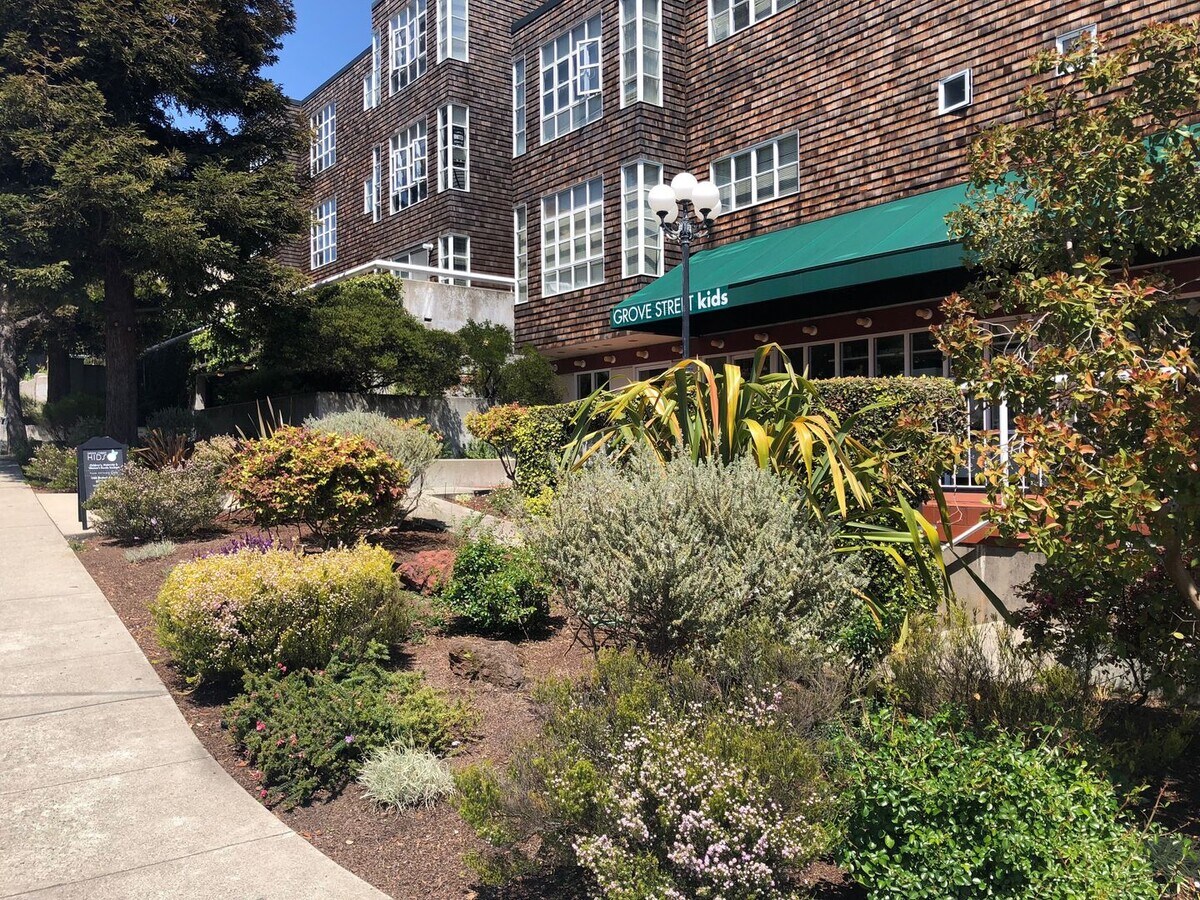 Photo - 1385 Shattuck Ave