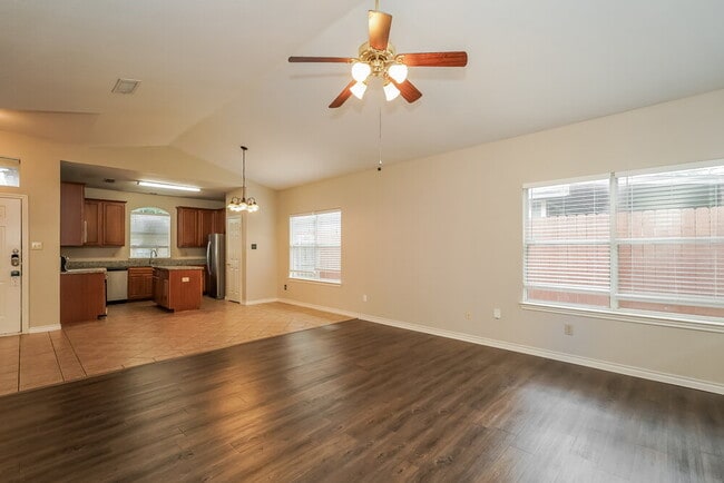 Photo - 1824 Alanbrooke Dr