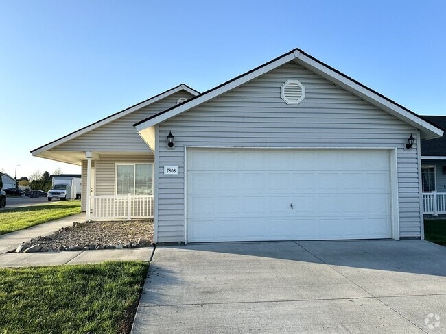 Building Photo - Welcoming 3-bedroom 2 bathroom in Pasco Rental