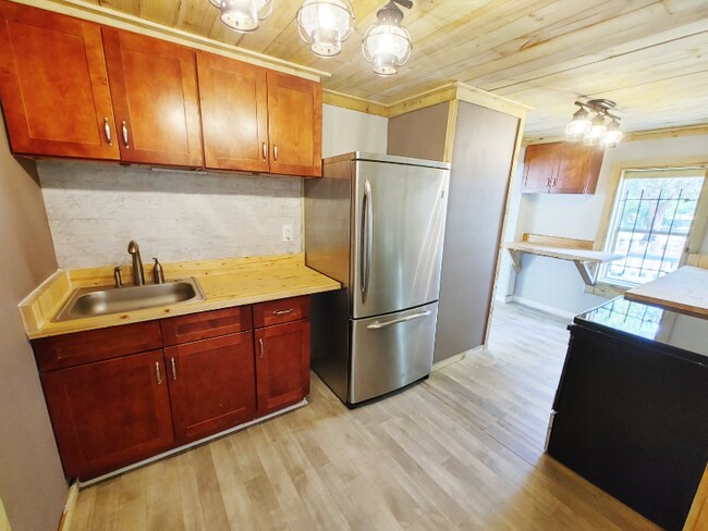 Photo - 5201 Dodge Rd House