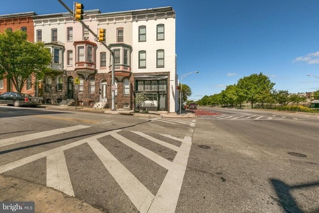 Photo - 1758 Park Ave