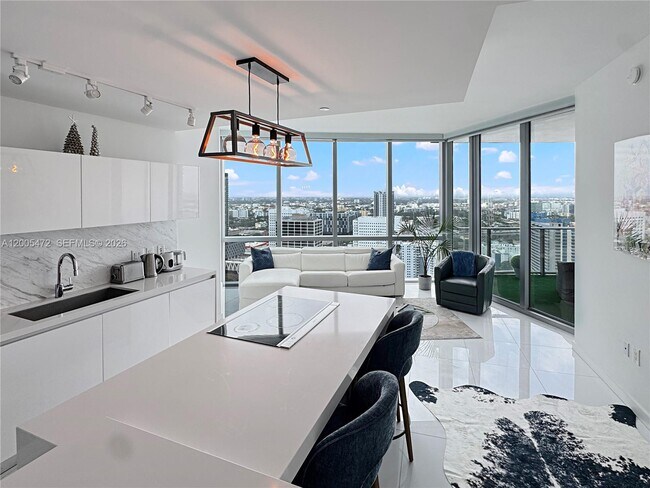 Photo - 851 NE 1st Ave Unit 3210