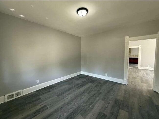 Photo - 2924 N 6th St