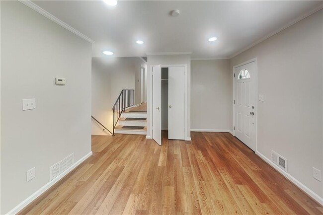 Photo - 2902 Delcourt Dr