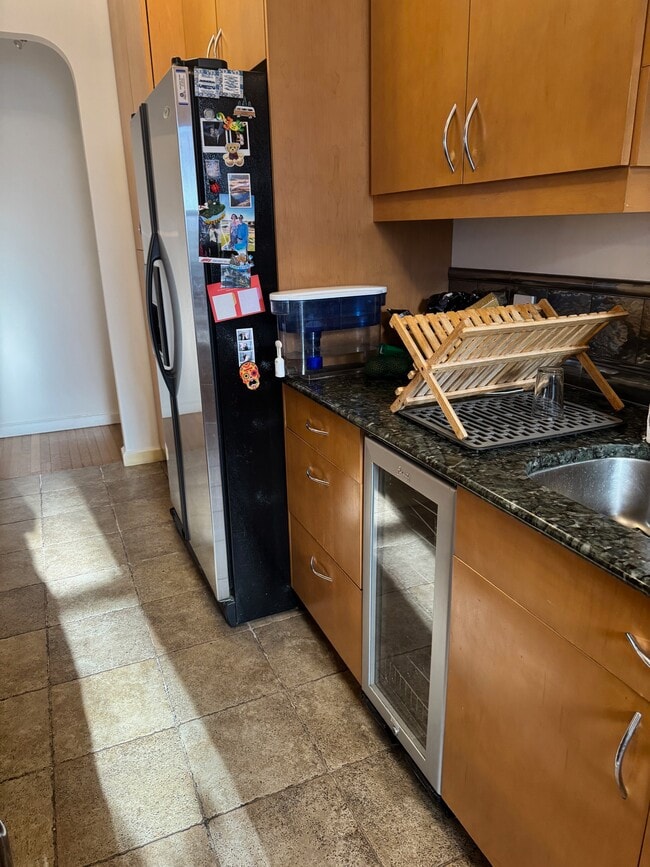 wine fridge - 160 W 85th St Unit 3G