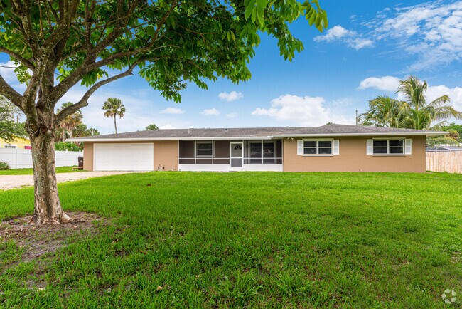 Building Photo - 925 SE Osceola St Rental