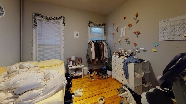 Photo - 27 Falcon St Unit 2