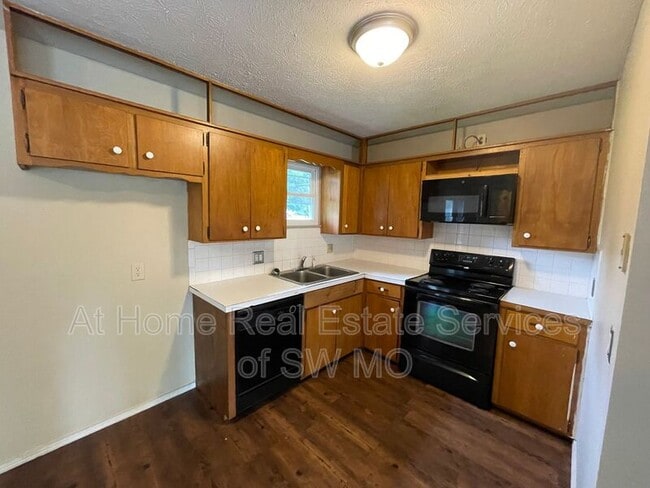 Photo - 2639 W Truman St