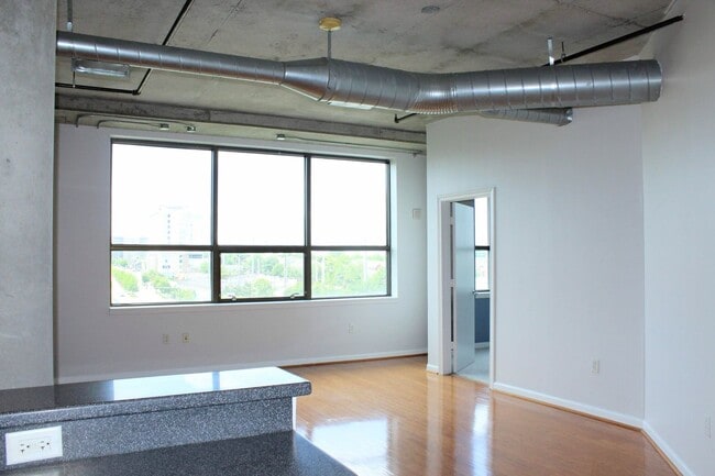 Photo - Spacious, beautiful loft with separate bedroom and office for rent in Downtown Atlanta