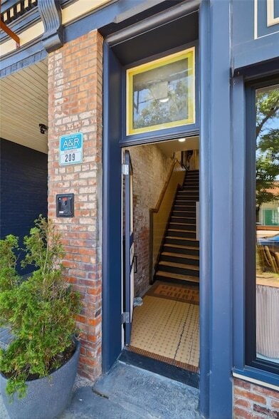Photo - 207 Main St Unit 3