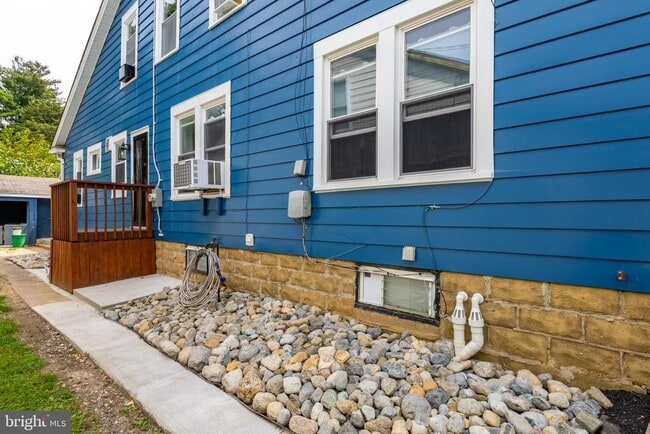 Photo - 511 Garfield Ave