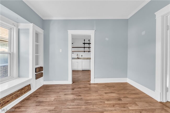 Building Photo - 1289 W 115th St Unit 2