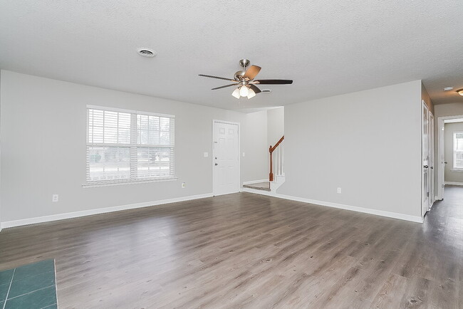 Photo - 2301 Weber Ct