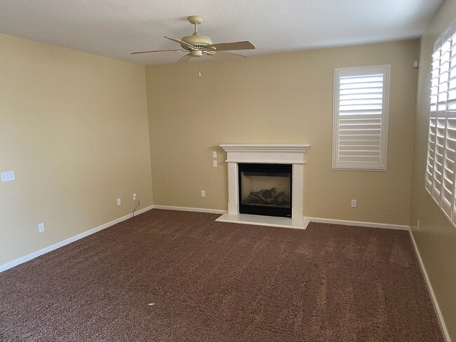 Photo - 6245 W Whitley Ave