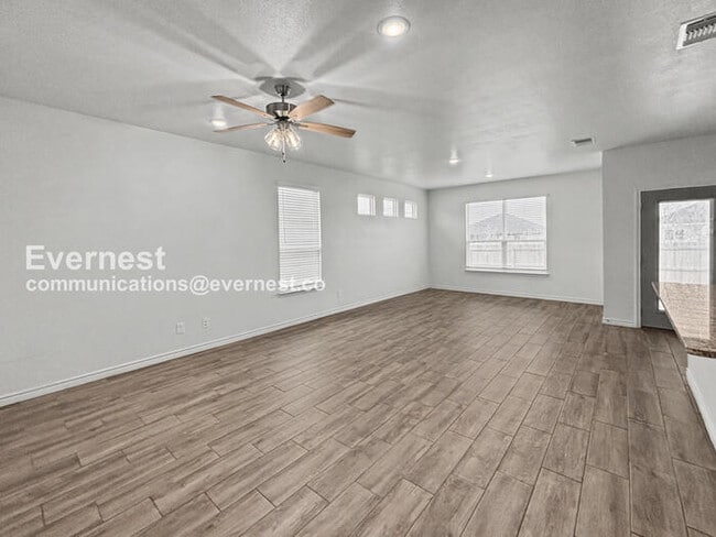 Photo - 713 Freedom Cir