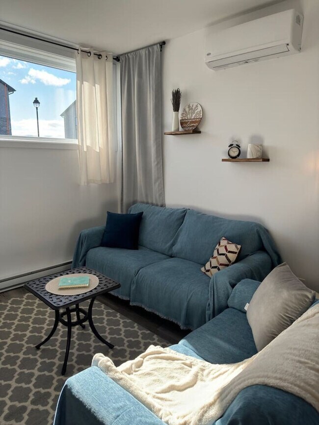 Photo - 237 Rue du Pirée Unit ID1340599P