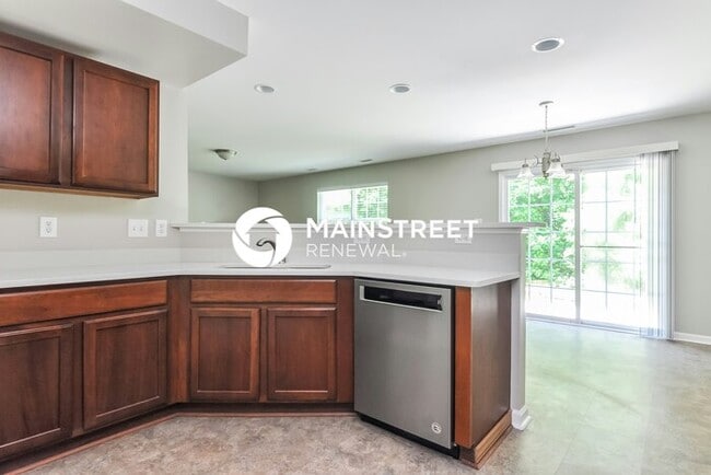 4 Bedroom Pet-Friendly Home in Fuquay-Varina, NC with Main Street Renewal